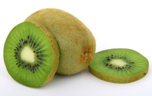 Kiwi mit Schale essen