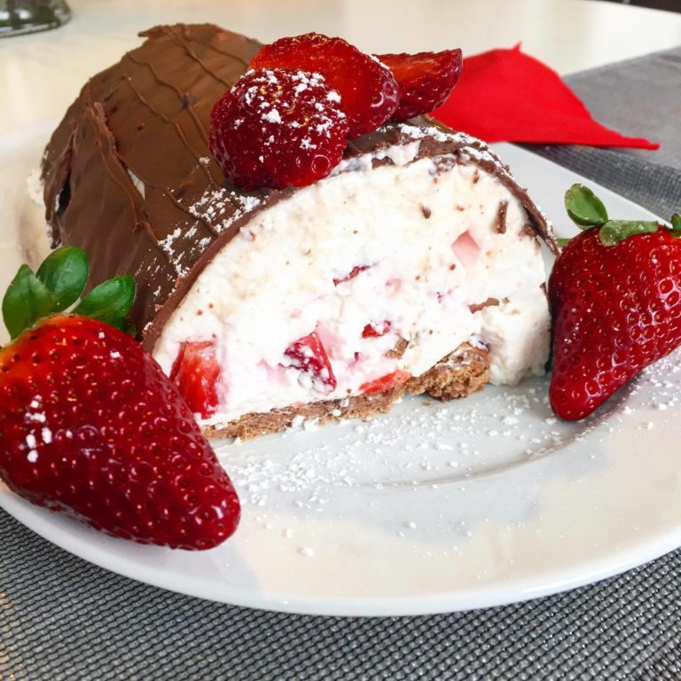 Süß, aber keine Sünde - denn diese Low Carb Yogurette enthält weder Zucker, noch Gluten und versorgt Deine Muskeln darüber hinaus auch noch mit viel Eiweiß. www.mybodyartist.de