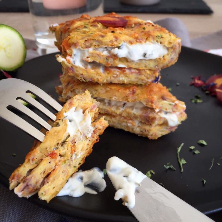 Low Carb Gemüserolle - vegetarisch, glutenfrei, eiweißreich - der perfekte Snack zum Mitnehmen - www.mybodyartist.de