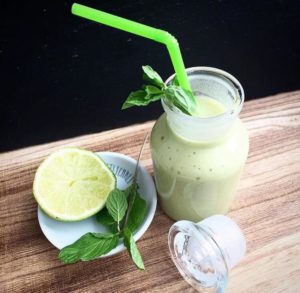 Grüne Smoothies - Nutzen, Zubereitung und Anfängerfehler - www.mybodyartist.de